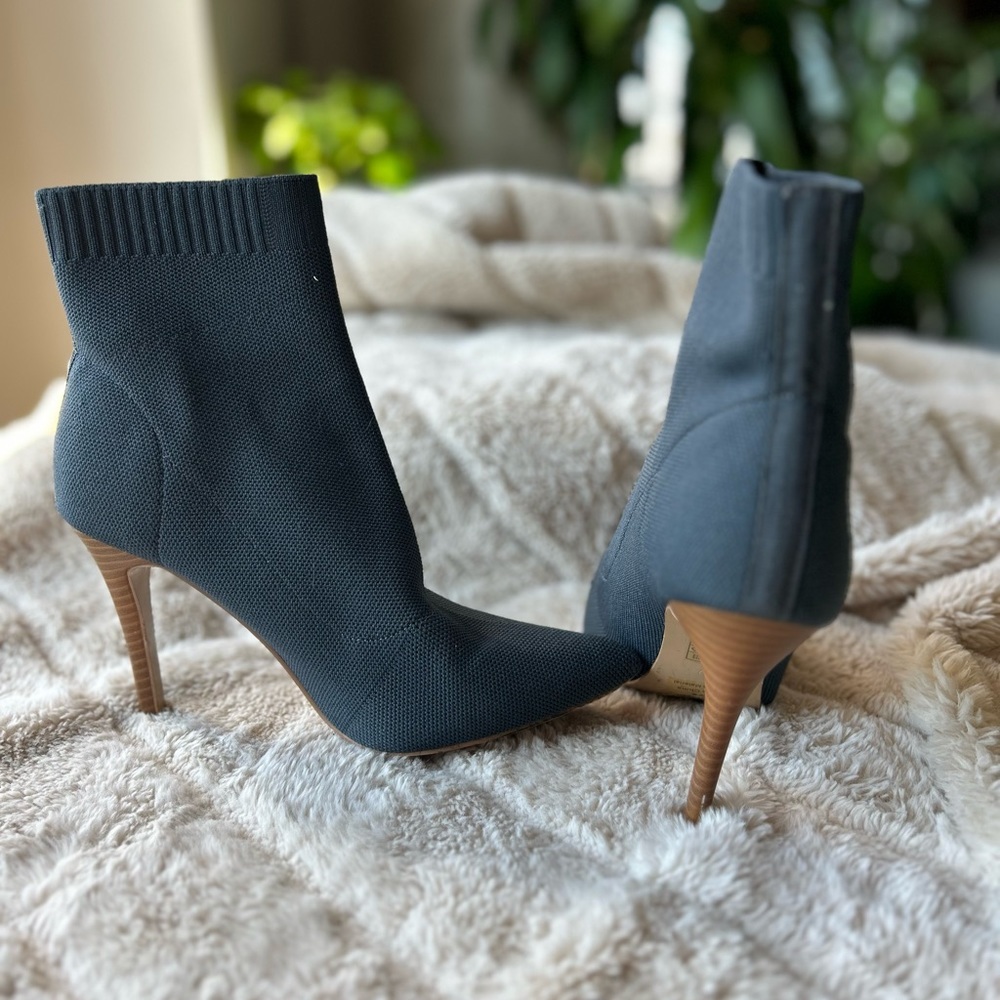 Elegant Navy Ankle Boots